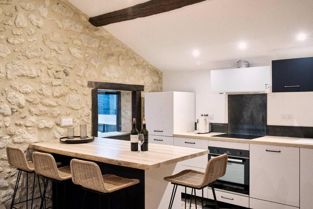 Gite Au Coeur Des Vignes Montagne  Luaran gambar