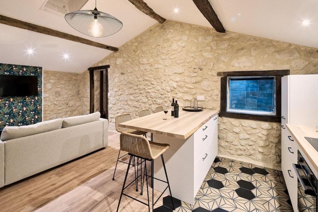 Gite Au Coeur Des Vignes Montagne  Luaran gambar